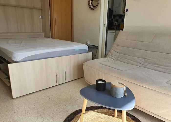 Caravelle T1 Lumineux Au Calme à 5 Mn De La Appartamento
